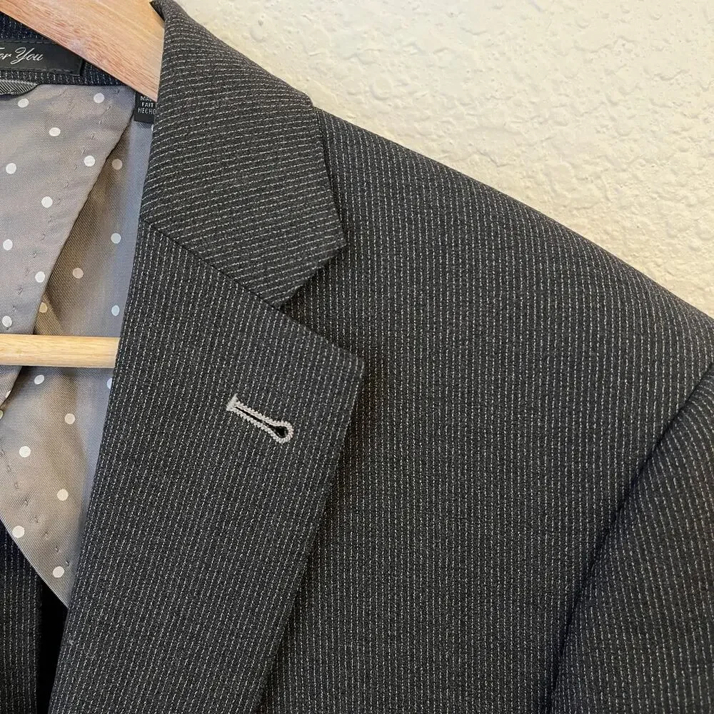 Indochino Mens Blazer Bespoke 43L Wool Stretch Charcoal‎ Pinstripe Surgeon Cuffs